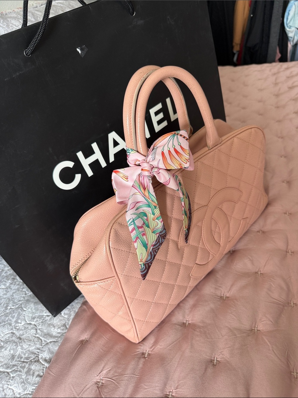 Chanel pink quilted caviar leather bowling bag - Picture 3 of 16